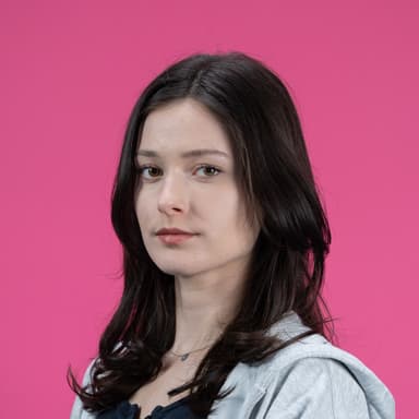 Öykü-Özlü-WEB